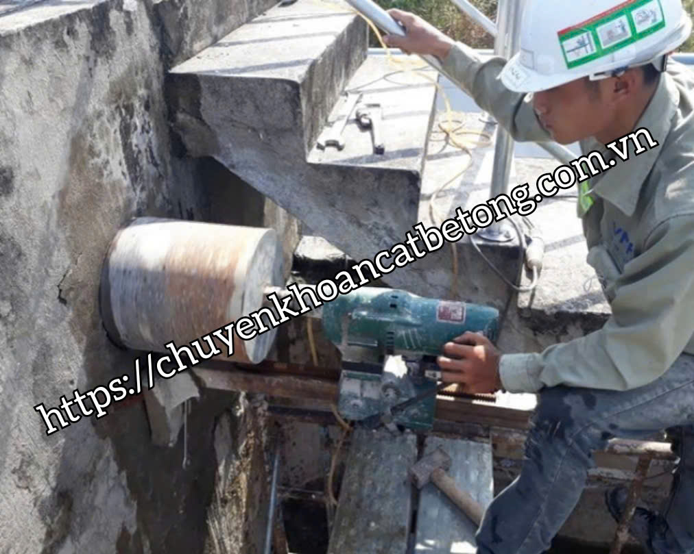 Khoan rút lõi bê tông quận 2 dịch vụ chuyên nghiệp