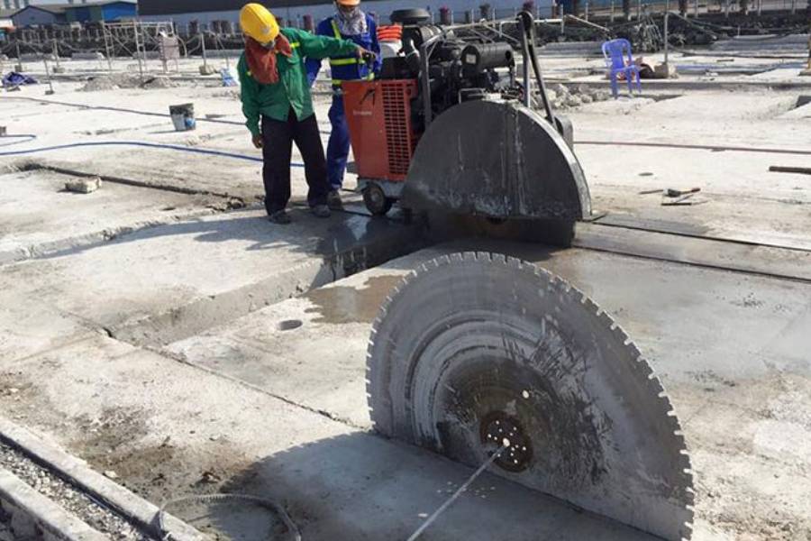 Cắt bê tông sàn nền công trình
