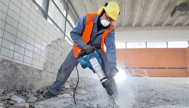 Chúng tôi chuyên cung cấp dịch vụ đục phá bê tông với giá cạnh tranh nhất
