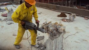 Chúng tôi luôn cam kết mang đến bảng giá đục phá bê tông cạnh tranh nhất