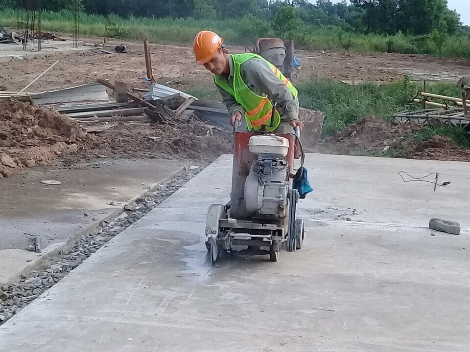 Đội ngũ nhân viên của Công ty Chuyên Khoan Cắt Bê Tông giỏi tay nghề